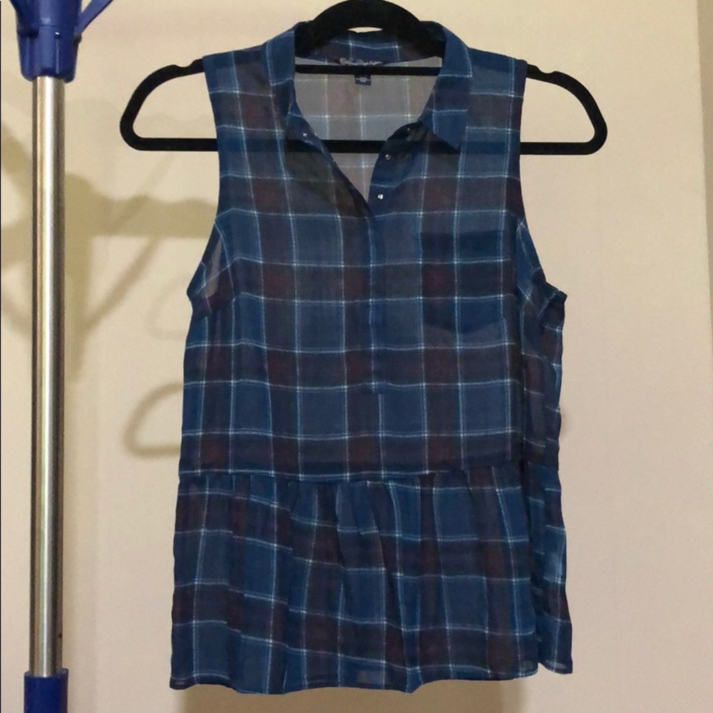 Blue blouse.